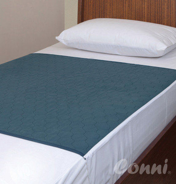 Picture of Bedpad Max with Tuck-ins - 100cm x 100cm, Blue