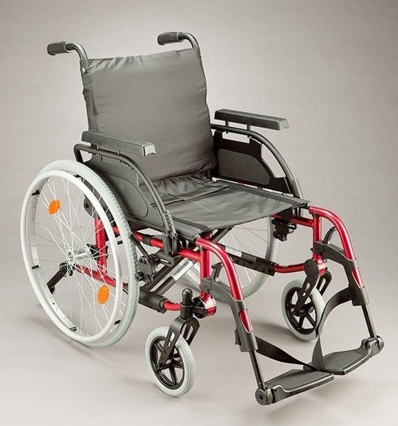 Picture of Breezy Basix (43cm Seat) Self Propelled Wheelchair 